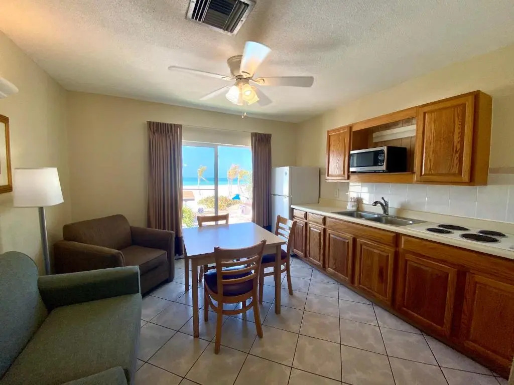 Palm Crest Resort Motel