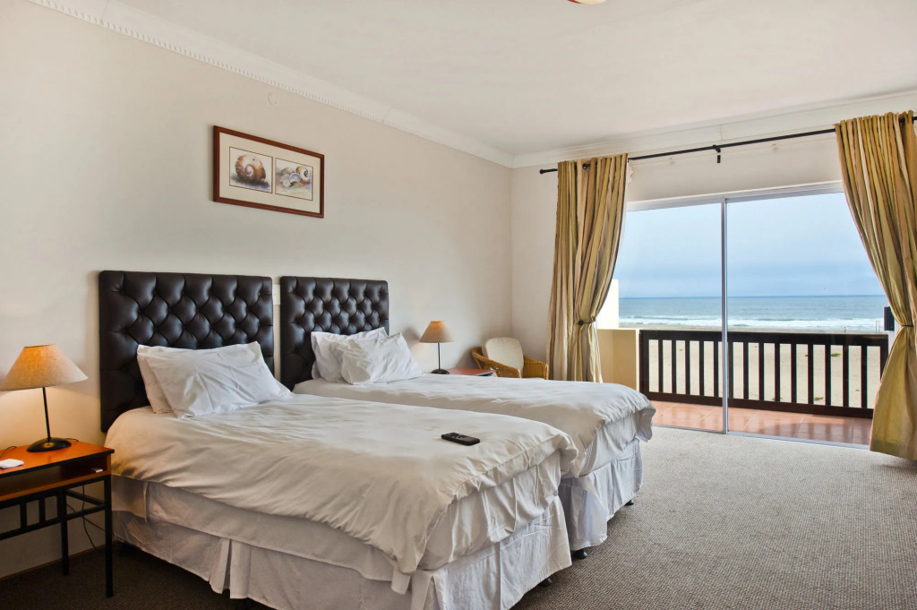 Long Beach Lodge