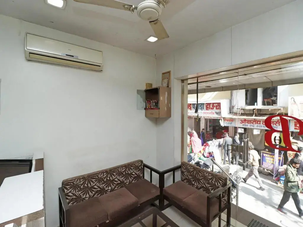 Bombay Hotel by OYO Rooms