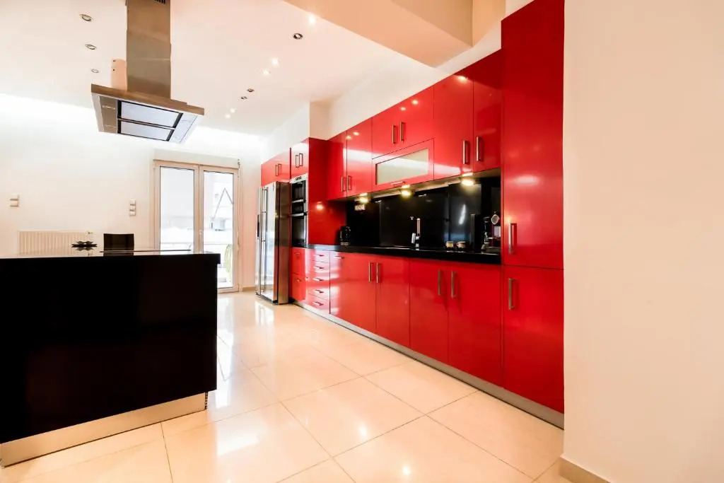 A Luxury Comfortable 2bdrm Apt in Athens