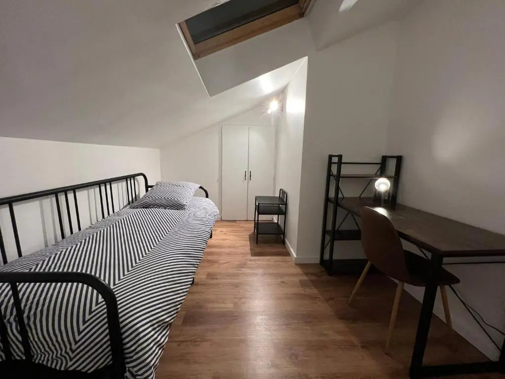 BEAU T3 STYLE INDUSTRIEL N20 ORLY PARIS WIFI Underground Industry