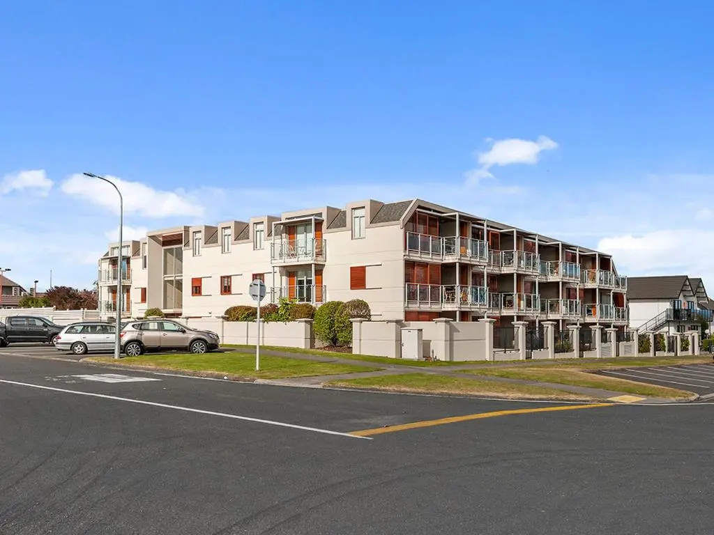 The Lake Life - Taupo Central Holiday Apartment