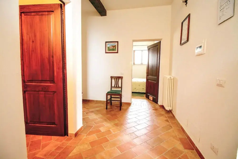 Vintage Farmhouse with Pool in Asciano