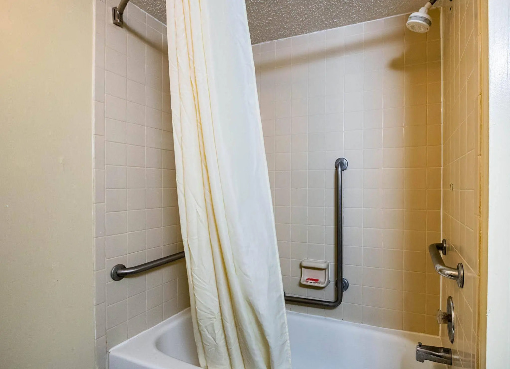 Econo Lodge Garden City - Savannah