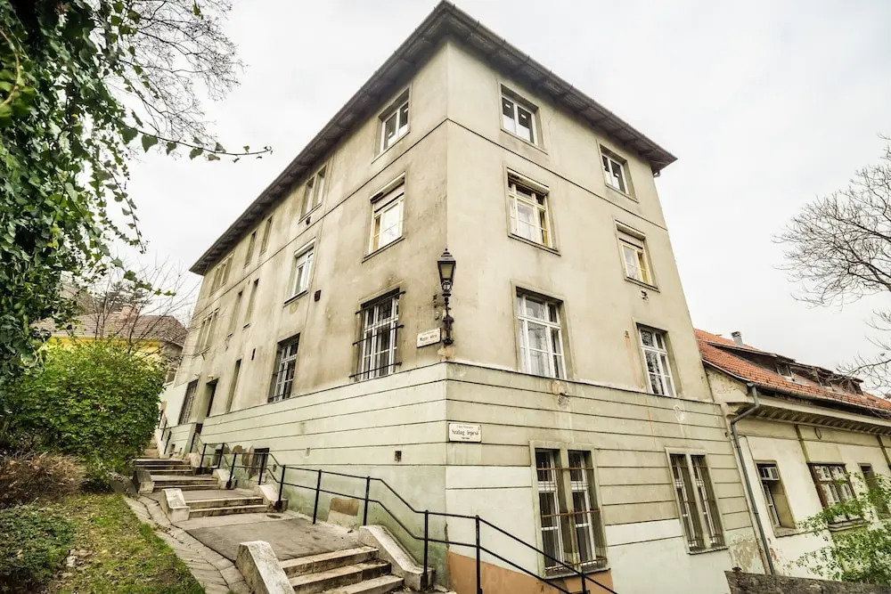 Magas 5 Apartment