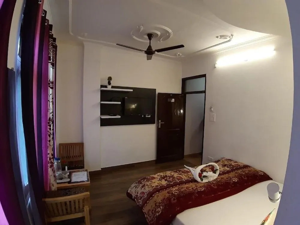 Hotel Aavas