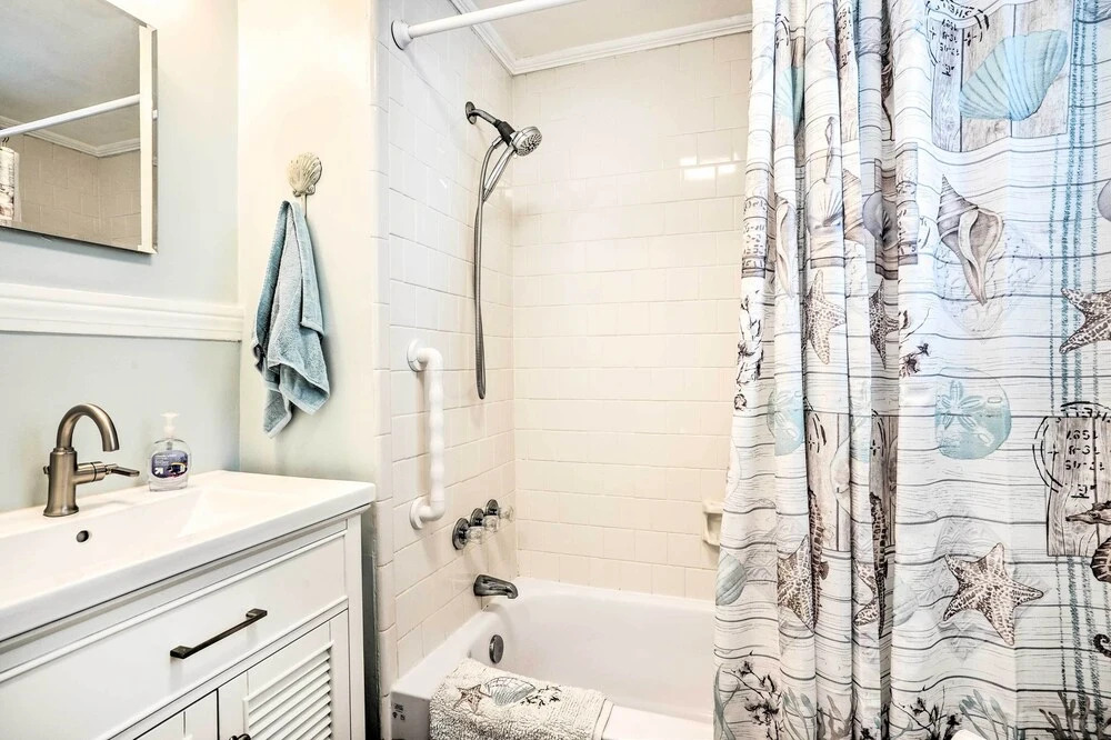 Beachy Isle of Palms Home: 1 Block to Coast!