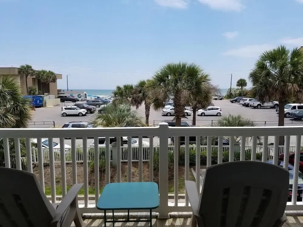 Pavilion Watch 2B 3 Bedroom Holiday Home By My Ocean Rentals