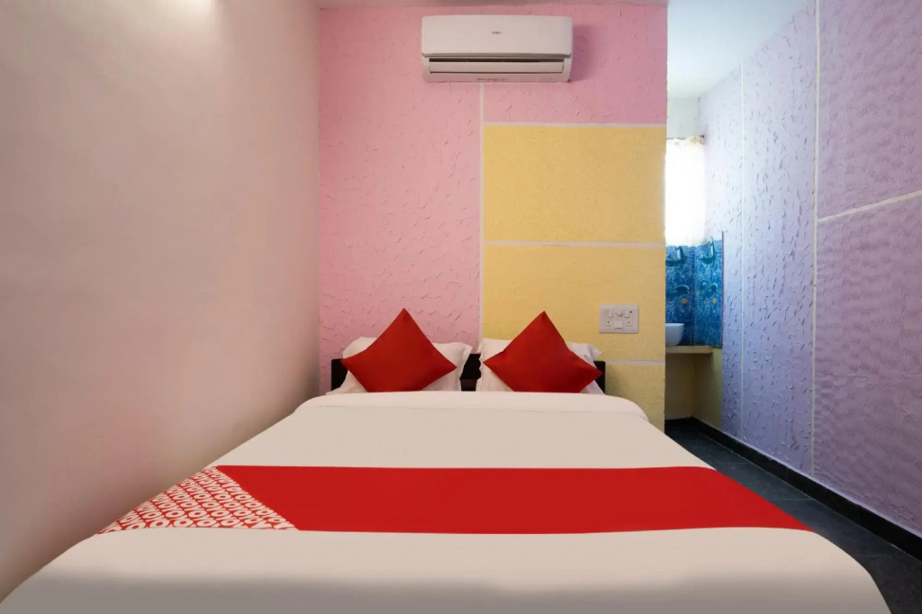 Sonika Grand by OYO Rooms