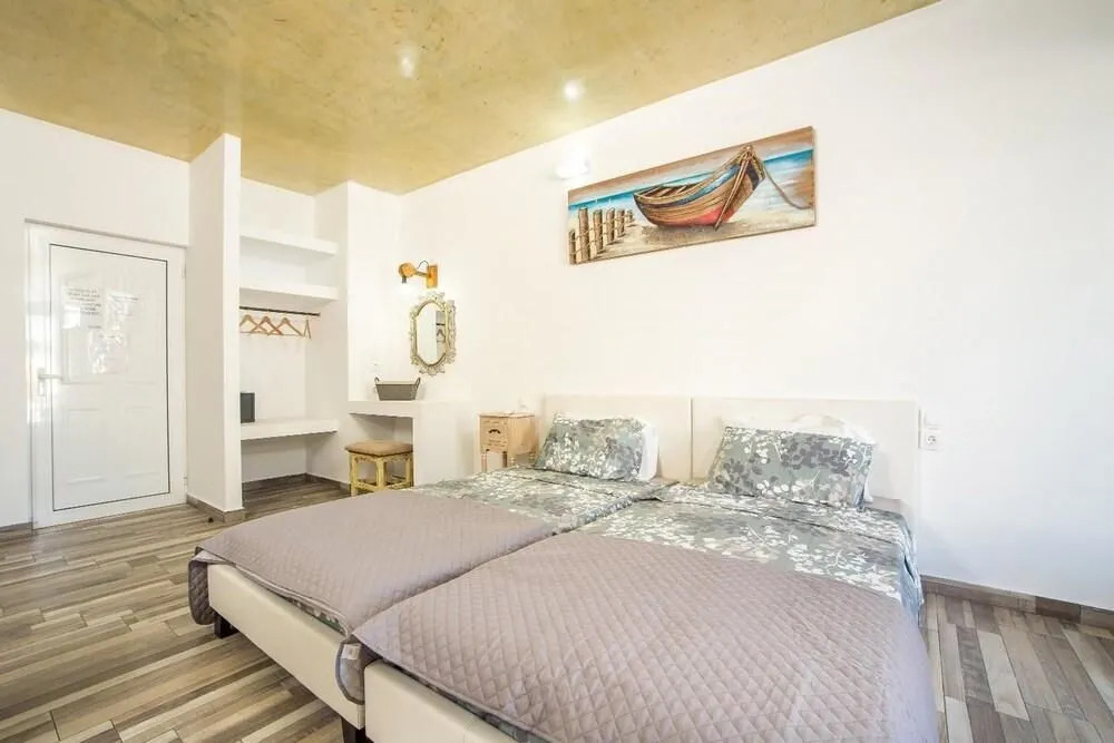 Lisabeth Studio Apartments