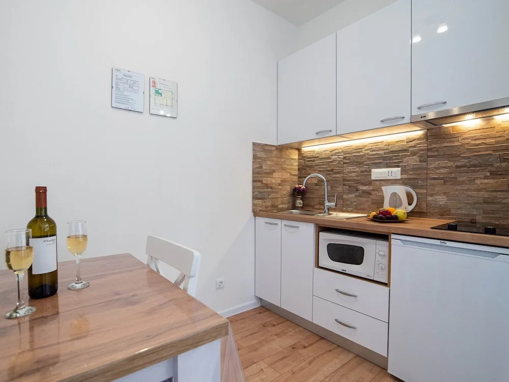 Apartments Njiric