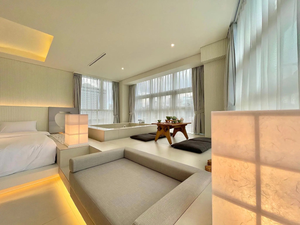UH Hotel