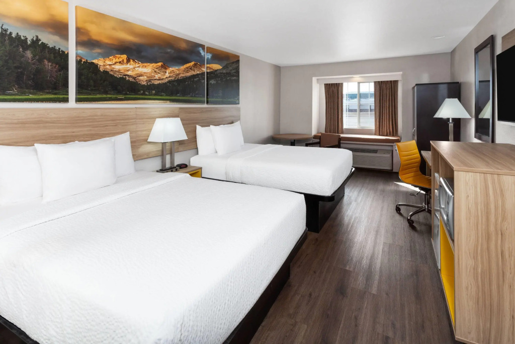 Days Inn & Suites by Wyndham Spokane Airport Airway Heights