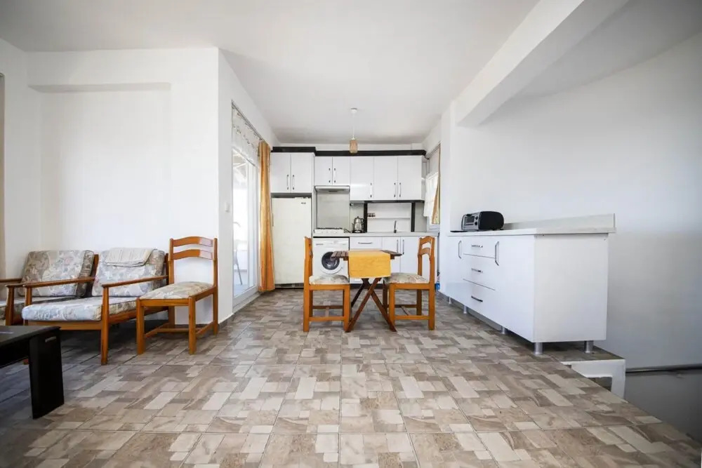 Peaceful House With Private Beach in Gumusluk
