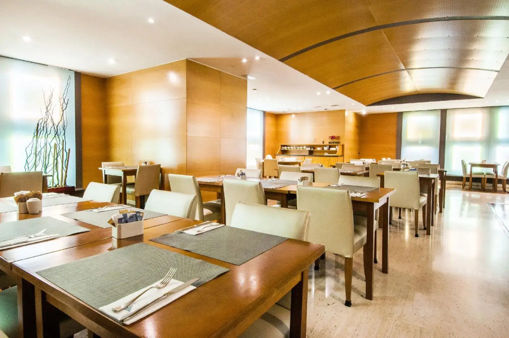 Eurostars Cristal Palace