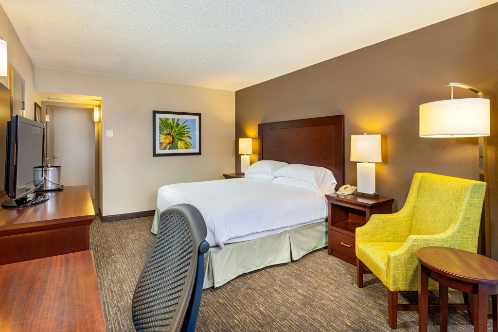 Wyndham San Diego Bayside