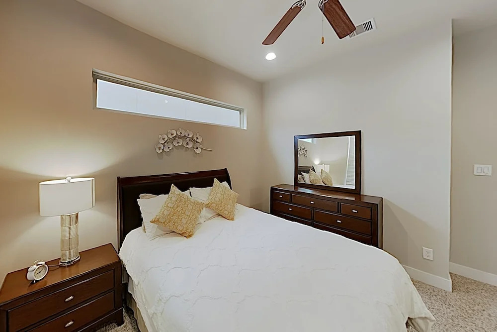 Washington Corridor All-suite W/ Gourmet Kitchen 3 Bedroom Townhouse