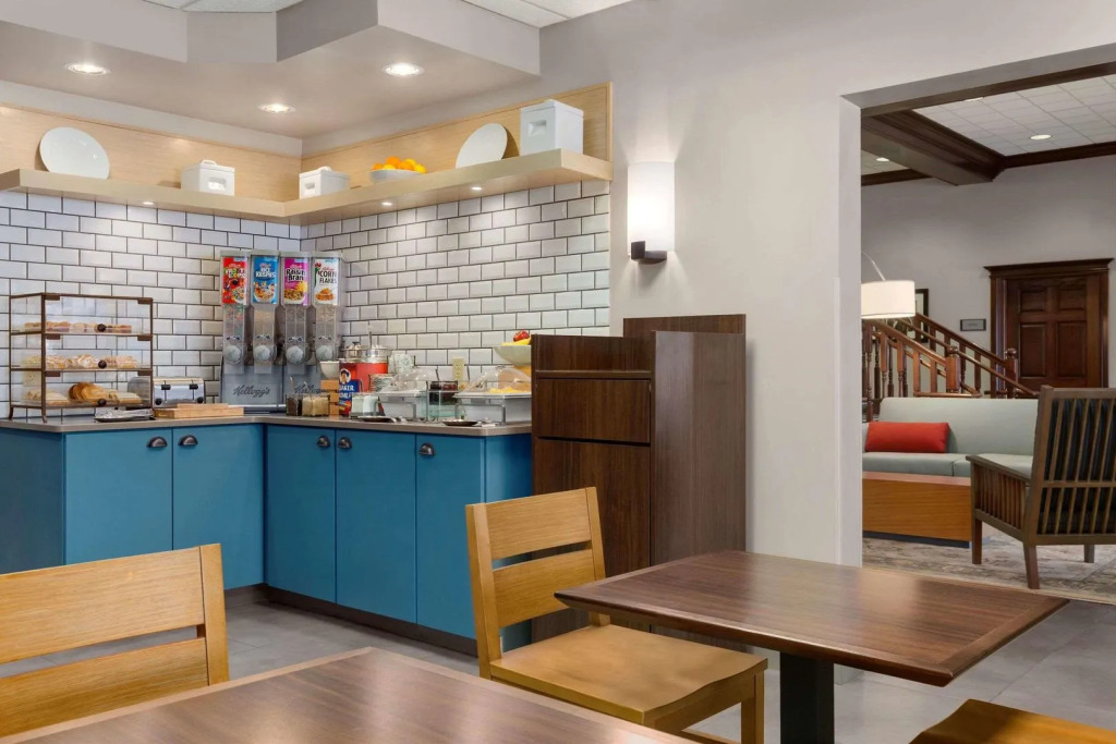 Country Inn & Suites by Radisson, Wausau, WI