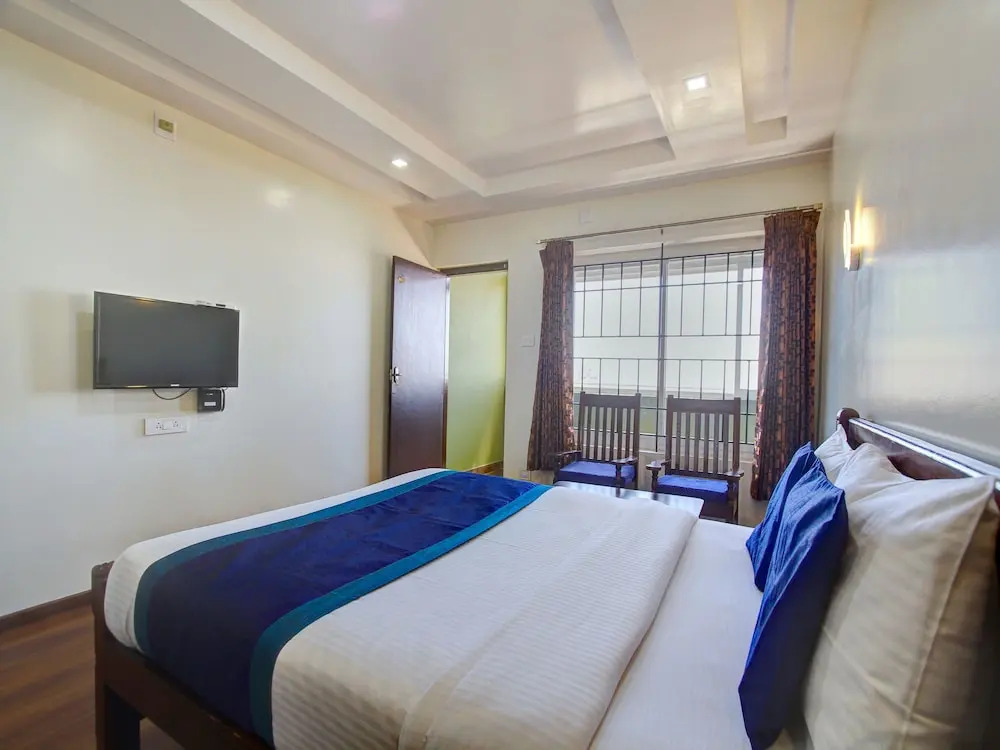 OYO 8732 Hotel Ultimate