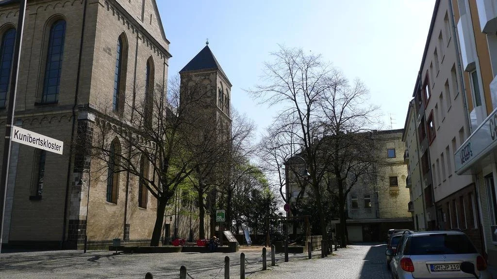 Kunibertkloster Appartements am Dom