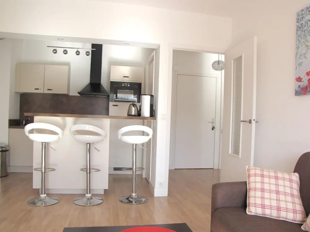 Apartment With one Bedroom in Antibes, With Enclosed Garden and Wifi - 250 m From the Beach