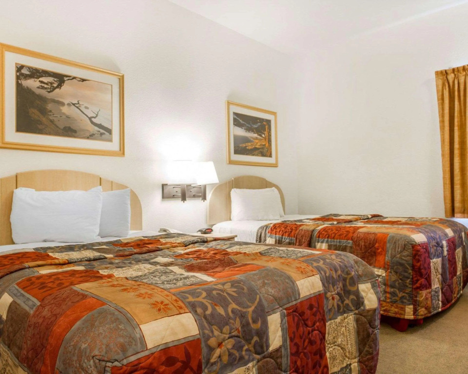 Pacific Coast Inn