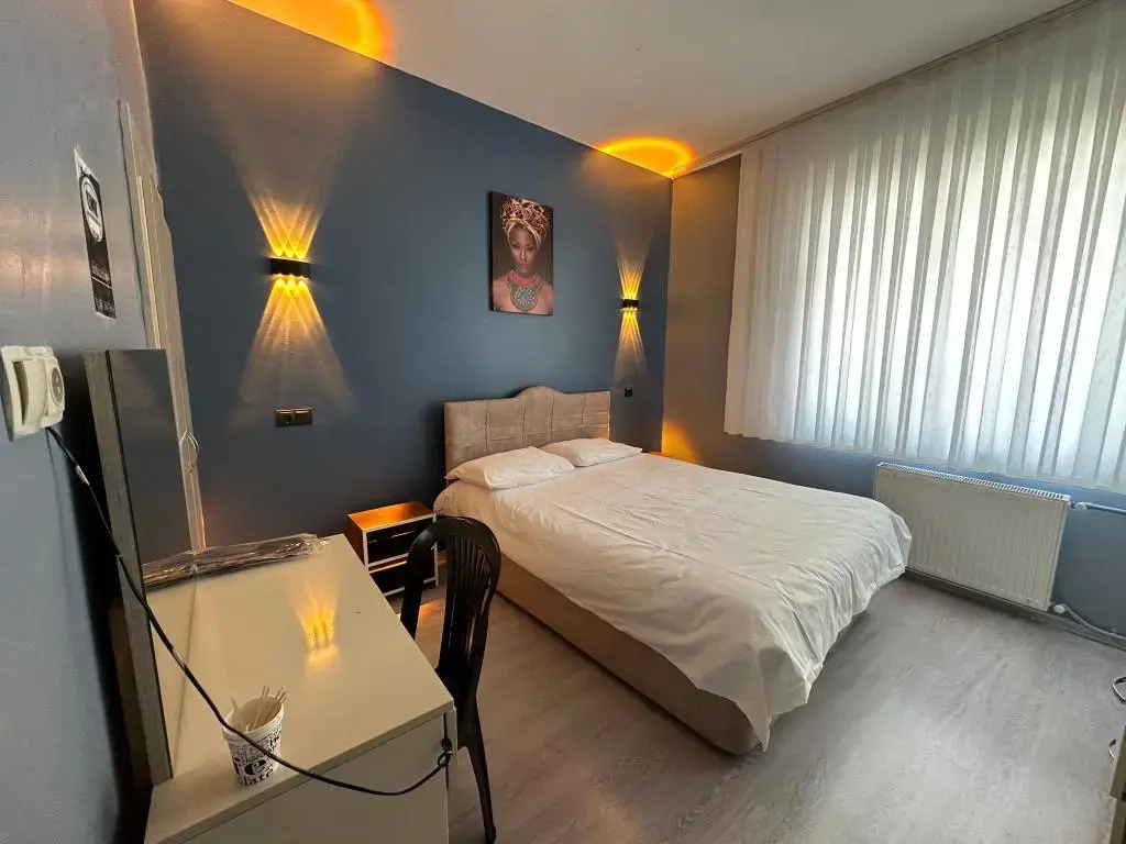 Umk Pansi̇yon Cadde