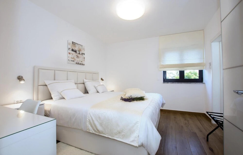 Amazing Home in Turanj with Outdoor Swimming Pool, Hot Tub & Sauna