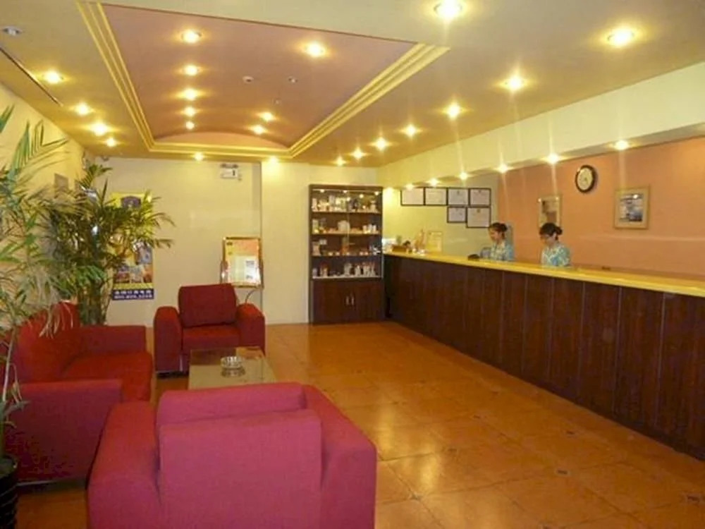 Home Inn - Haiyang Road