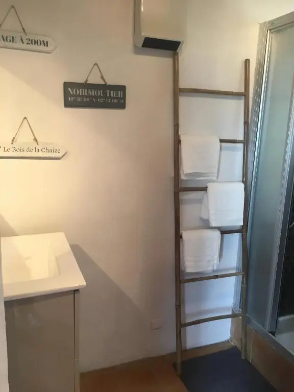 Studio avec piscine