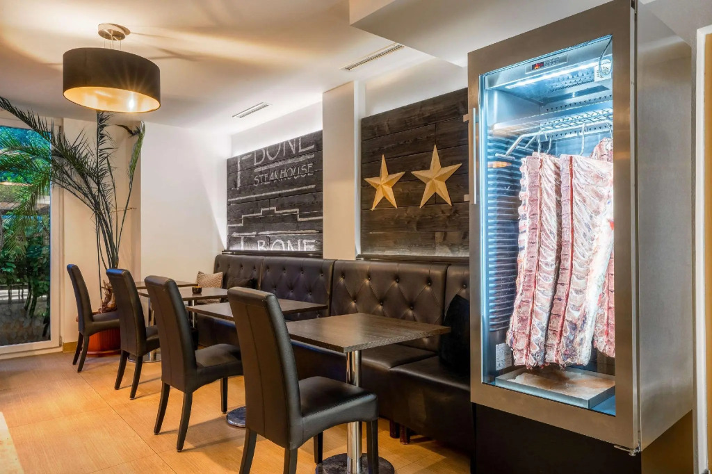 MEAT UND STAY Hotel