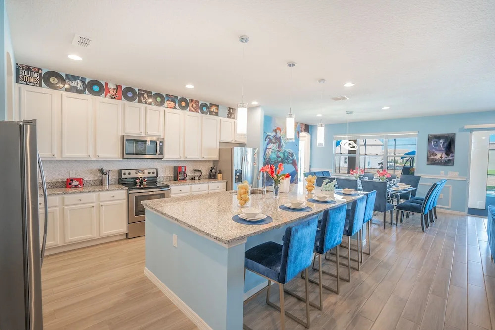 6020 14 bedroom mansion near disney