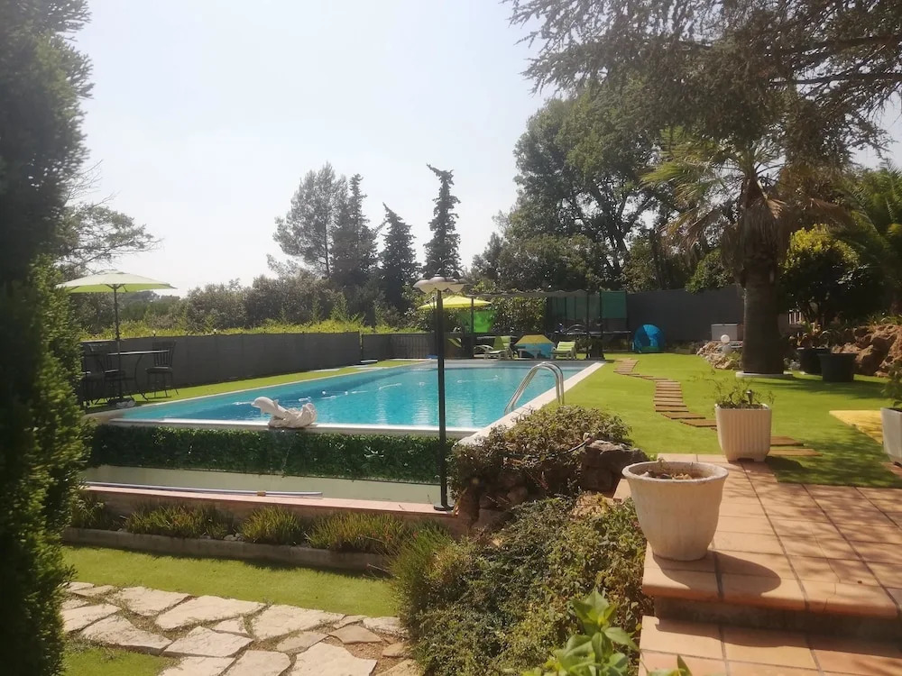 Apartment With One Bedroom In Roquefort Les Pins With Pool Access Terrace And Wifi