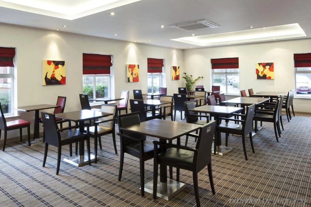 Holiday Inn Express Birmingham Oldbury by IHG