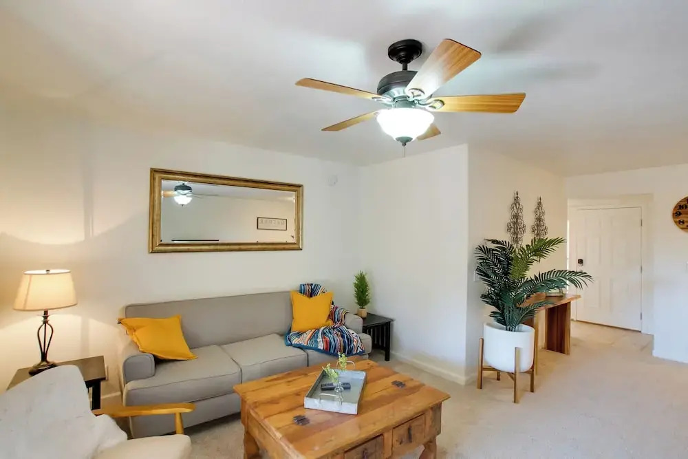 Phoenix Home: Golf, Hike, & Explore Downtown!