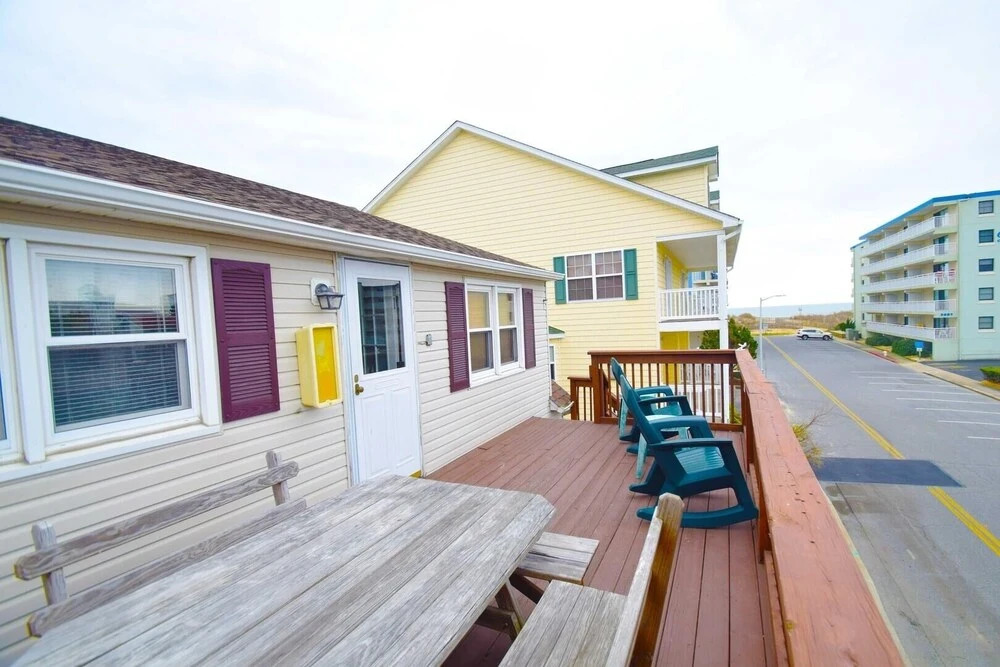 Ocean Breeze 5 3 Bedroom Home by Redawning