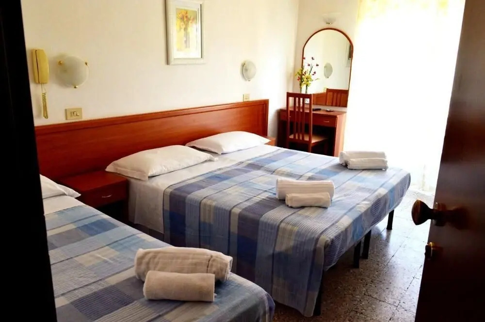 New Hotel Cirene Triple Room for 3 People Comfort With Breakfast