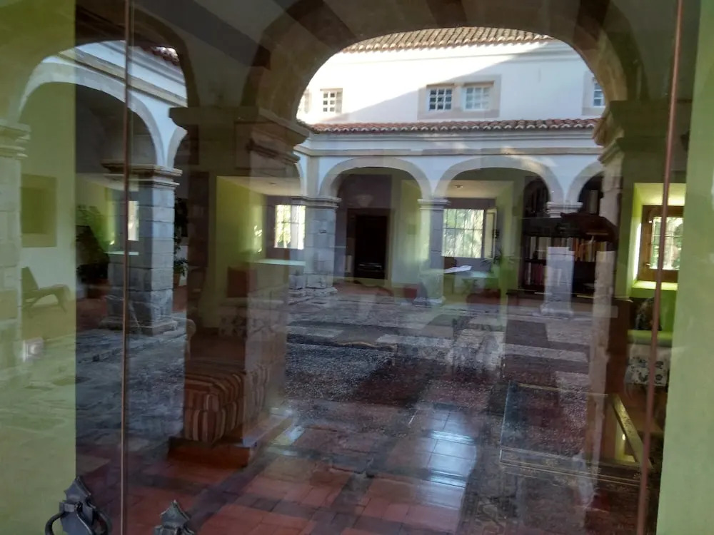 Convento Inn and Artist Residencies
