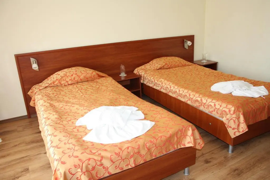 Iris Beach Hotel