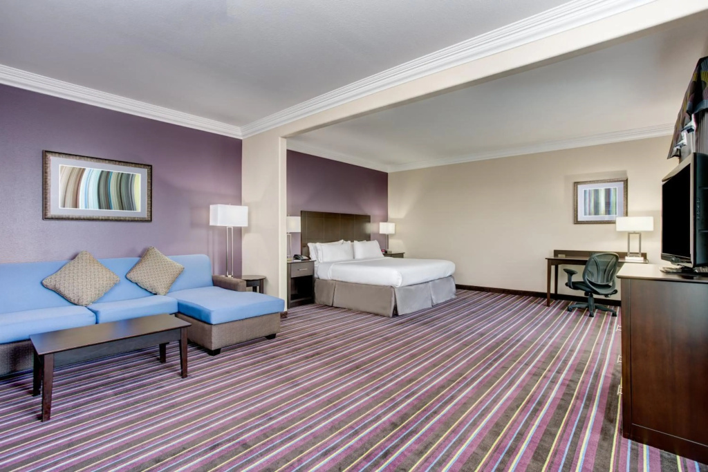 Holiday Inn Express & Suites Raceland - Highway 90 by IHG