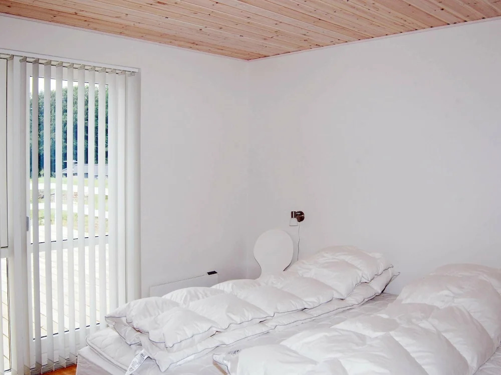 Beautiful Home In Aabenraa With Sauna