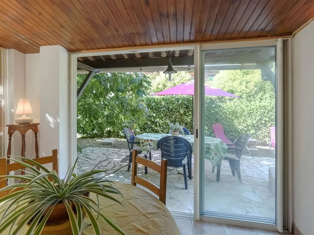 Peaceful Garden Retreat, Berre