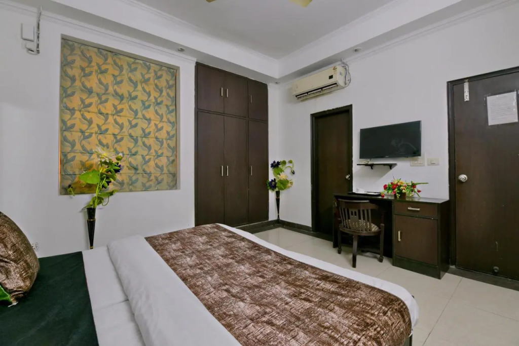 Hotel Diamond Stays