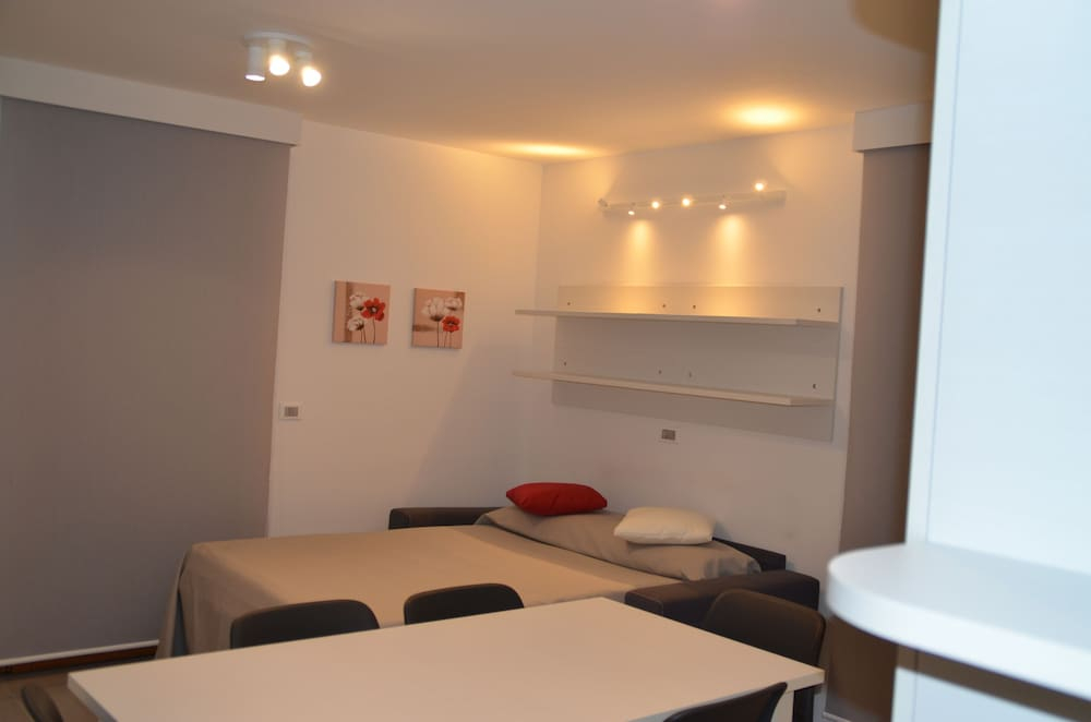 Hotel Ristorante Cigno - Camere and Aparthotel