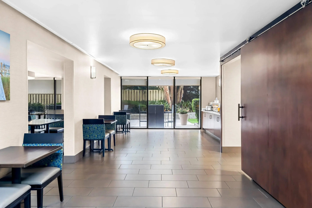 Comfort Inn University