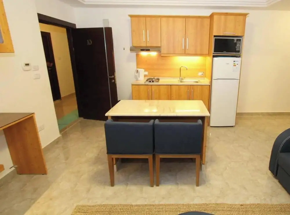 Royal Luxury Apartments & Studios