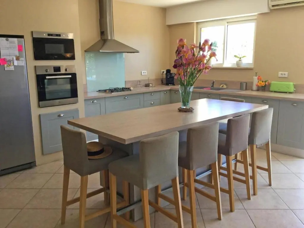 Grande Maison Familiale Avec Piscine Privée Et Climatisation, 10 Personnes, Très Grand Jardin, Située Aux Vignères, Proche de L'Isle Sur la Sorgue - Ls2-338 Gaugalino
