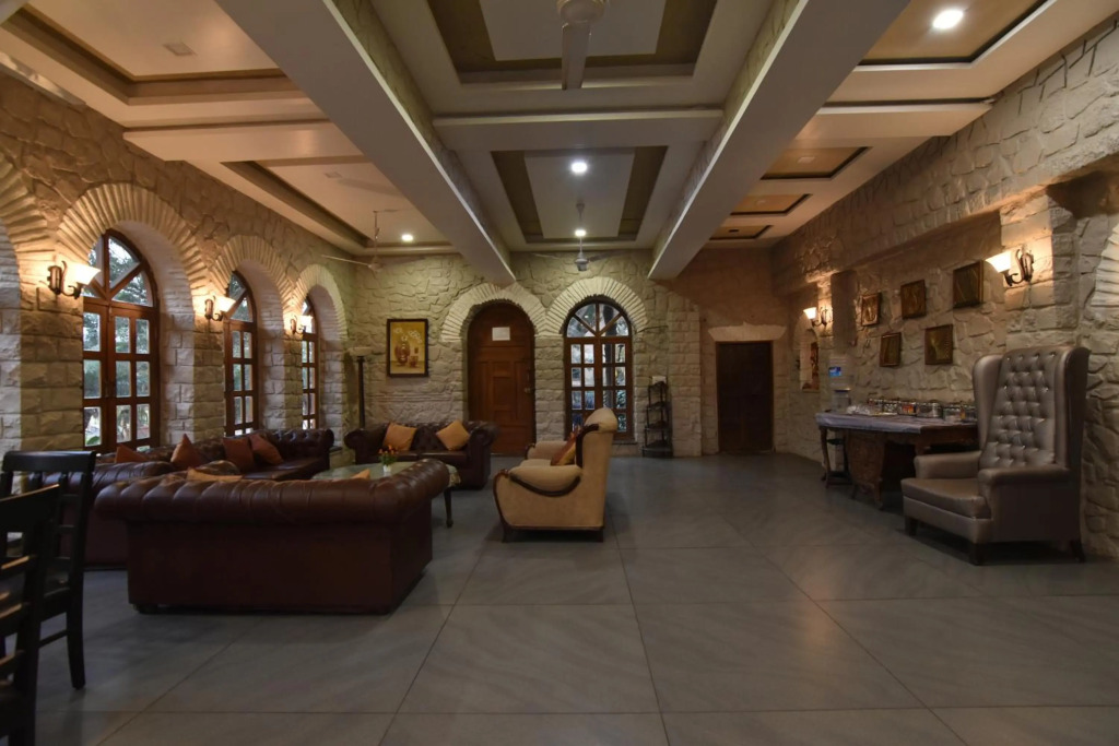 Luxurious Vintage Villa