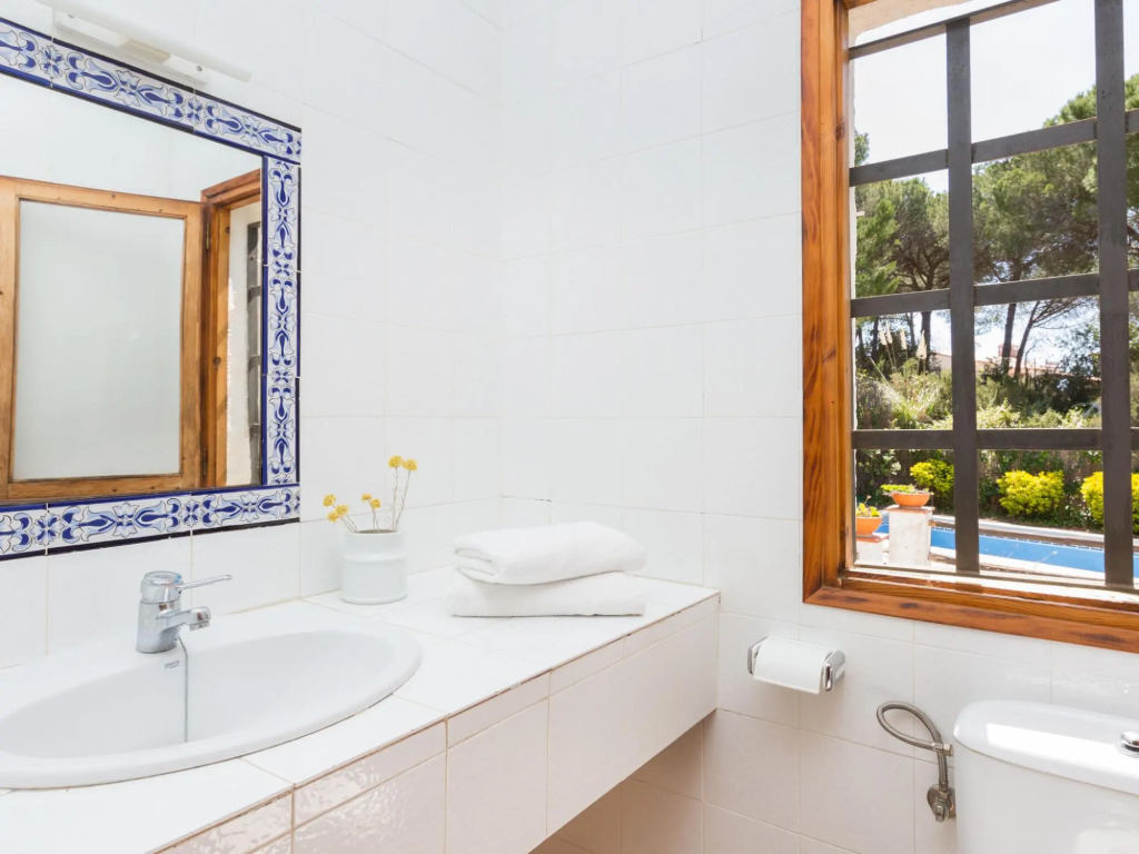 Inviting Holiday Home In Lloret De Mar With Pool