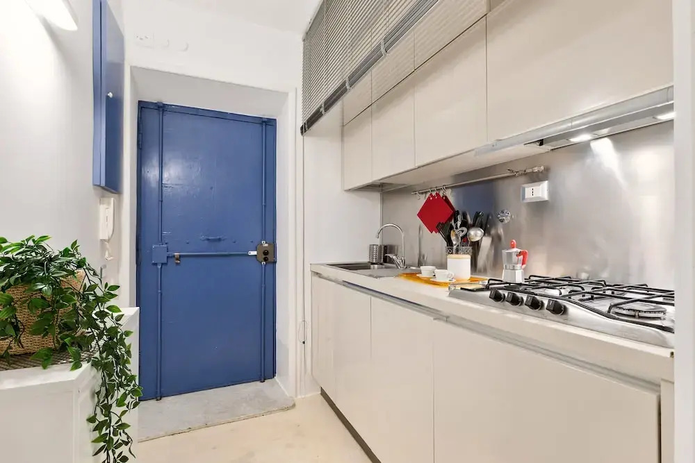 Monserrato Design Apartment in Navona